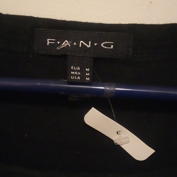 Handmade Diamond Painted Feather On Short Sleeve Black Tee - Size M - Picture 2 of 7